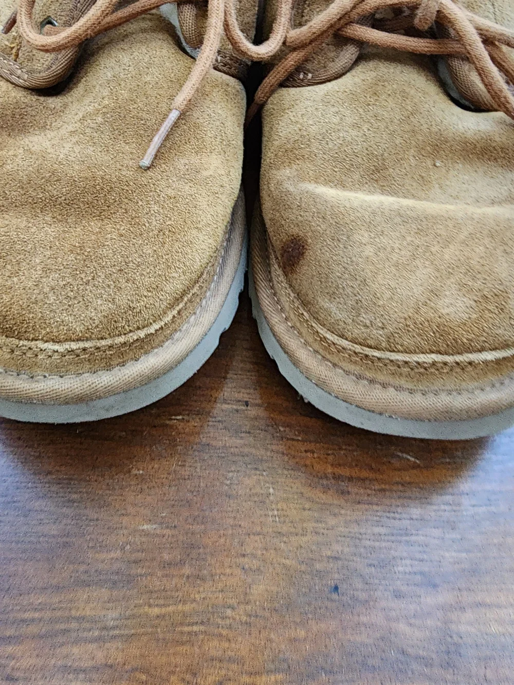 UGG Neumel Suede Lace Up Chukka Boots Chestnut Men's Size [9]